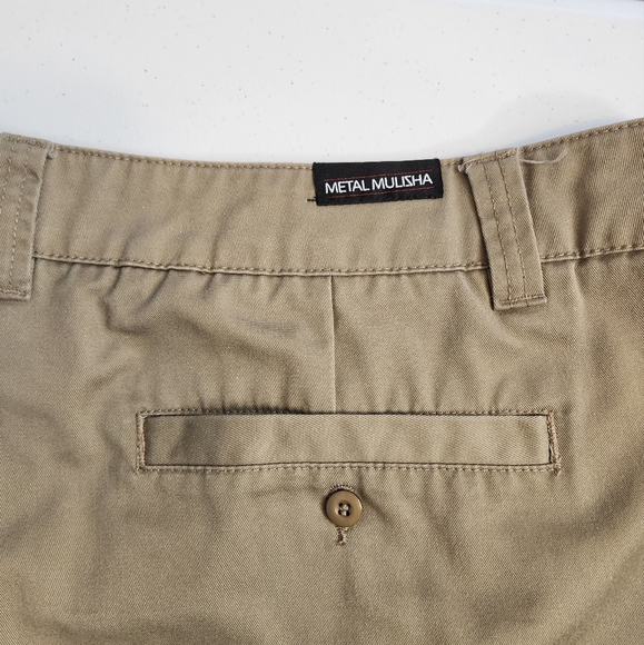 Metal Mulisha Mens Beige Flat Front Shorts 10" Size 44 Casual Embroidered Logo - Picture 6 of 12